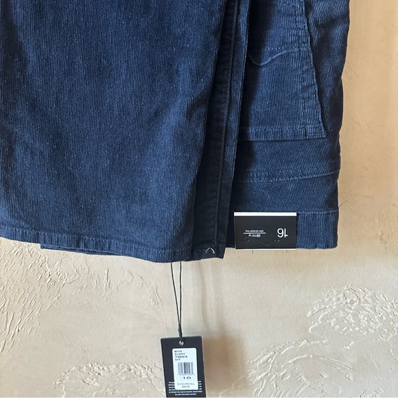 Boys 7 For All Mankind Jeans - Picture 3 of 9